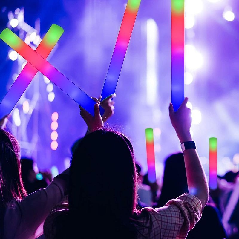 Bagheta foam stick cu led, accesoriu petrecere si festival, lungime 46 cm culoare rosu