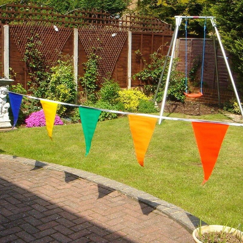 Banner stegulete, 48 steaguri multicolore, lungime ghirlanda 30 m, poliester