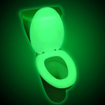 Capac de wc fosforescent, soft close, lumineaza verde in intuneric