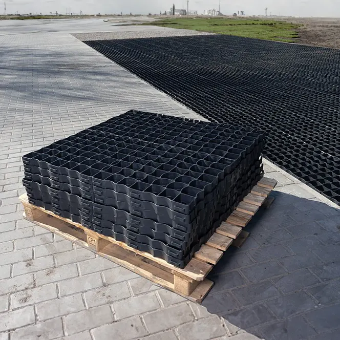 Grila eco p3 pentru parcare, 50x50x3 cm, rezistenta 180 tone/mp, negru