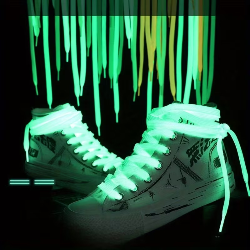 Sireturi fosforescente albe pentru incaltaminte sport, lumineaza verde, 1.25 x 1 cm, textile