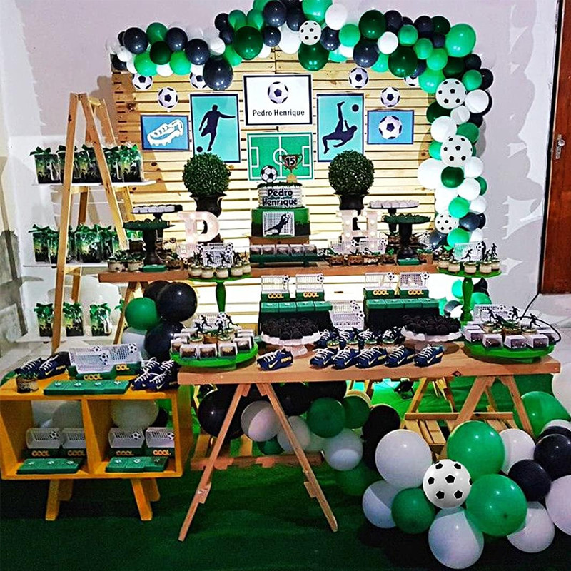 Kit aranjament baloane petrecere, tematica fotbal, 90 bucati, accesorii prindere, alb, negru, verde