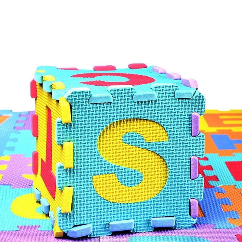 Covor spuma eva tip puzzle cu cifre si litere 3 mp, 36 piese, 29x29 cm, grosime 0.9 cm
